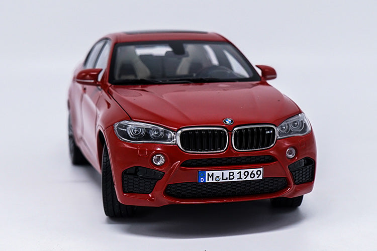 Blue / Black / White / Red 1:18 Scale Diecast BMW X6M X6 M Model 2016 Version