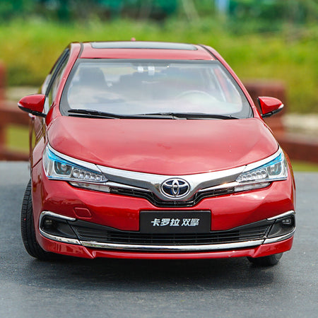 1:18 diecast toyota Corolla 12th version collectible model 2019 in Red/whit/Blue version with small gift