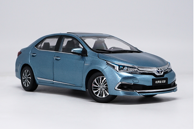 1:18 diecast toyota Corolla 12th version collectible model 2019 in Red/whit/Blue version with small gift
