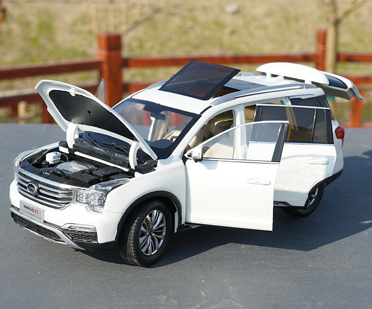 Original factory authentic 1:18 GAC GS8 Trumpchi 2016 off-road vehicle diecast car model with small gift