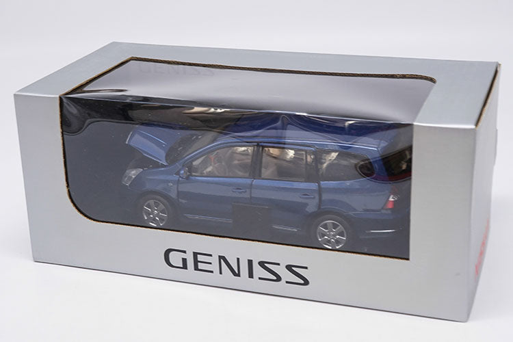 Original factory authentic 1/18 Nissan GENISS MPV 6 blue/red diecast metal car model with small gift