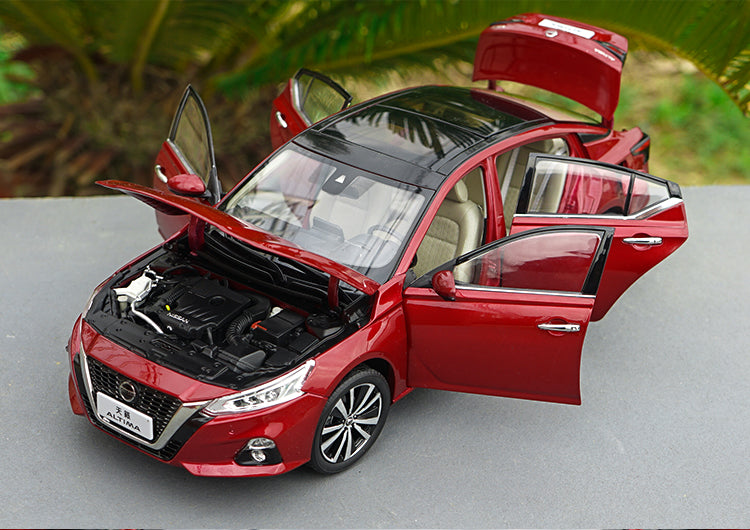1/18 Nissan Zinc Alloy car model NISSAN ALTIMA Seventh generation with small gift