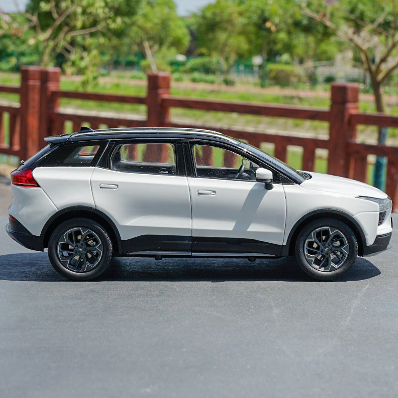 1:18 Original 2019 Aiways U5 SUV diecast car model with small gift