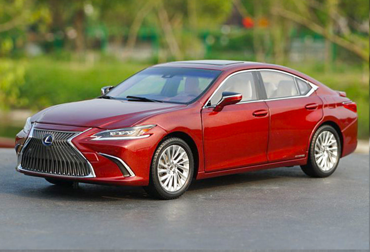 1:18 Scale Lexus ES ES300H 2019 Diecast Model Car WITH SAMLL GIFT