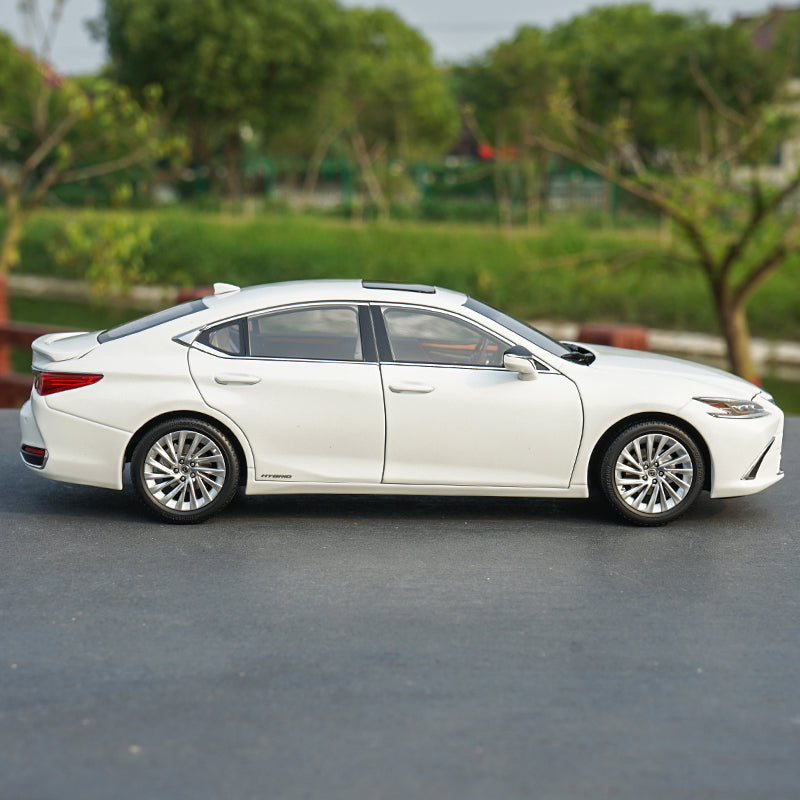 1:18 Scale Lexus ES ES300H 2019 Diecast Model Car WITH SAMLL GIFT ...