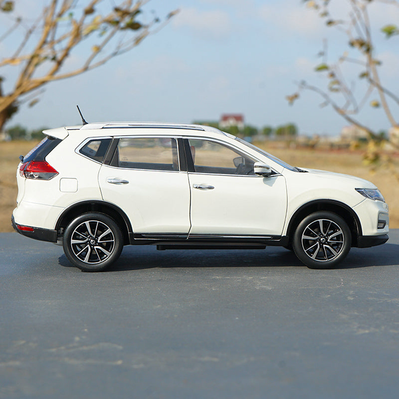1:18 Scale ORIGINAL 2018 2021 NISSAN X-TRAIL SUV Diecast Car Model