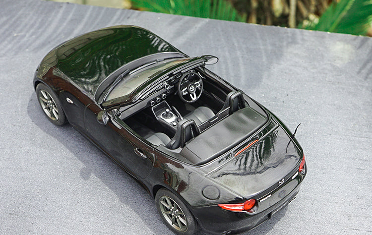 1:18 Triple9 MX5 MAZDA MX-5 2015 With removable soft top metal car