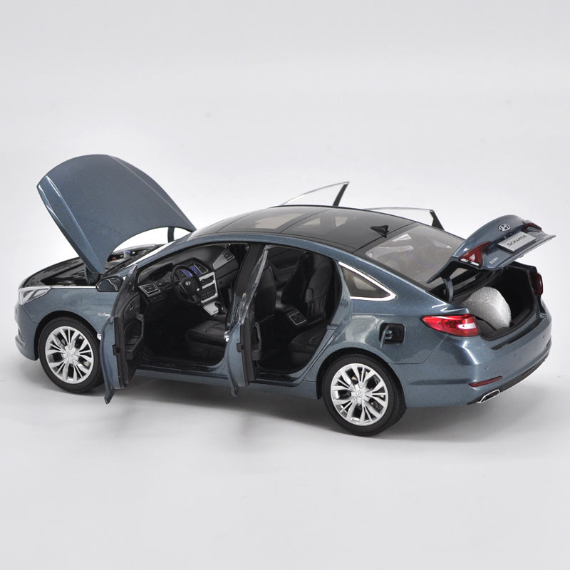 Original factory authentic Hyundai 1:18 alloy toy vehicle metal Sonata 9 diecast car model with small gift