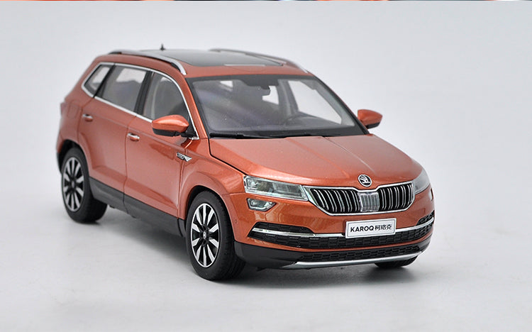 Original factory authentic 1:18 skoda KAROQ diecast metal scale car models collectible alloy car model with small gift