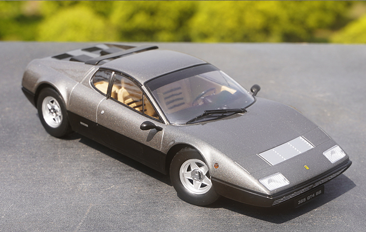 1:18 Ferrari Scale Diecast Model — Megamodel Collectible
