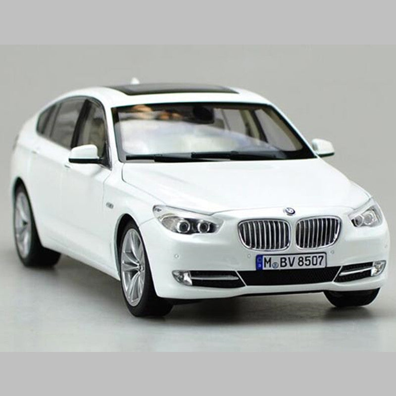 Original factory authentic 1:18 BMW 535GT 5 series 5 GT sprots car model diecast alloy toy vehicle model with small gift