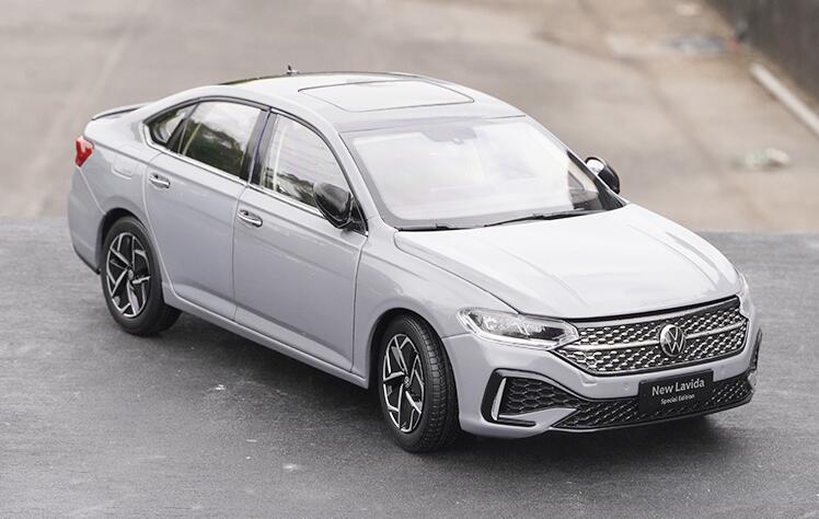 Authentic 1:18 SAIC Volkswagen New Lavida 2022 Special Edition Star Edition alloy car model for gift, collection