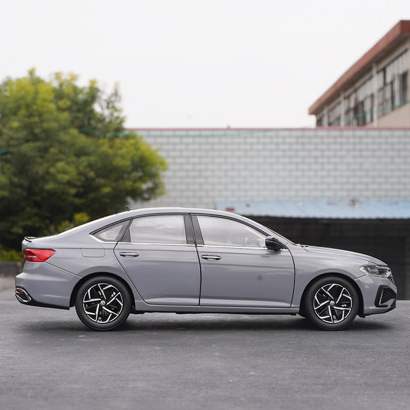 Authentic 1:18 SAIC Volkswagen New Lavida 2022 Special Edition Star Edition alloy car model for gift, collection