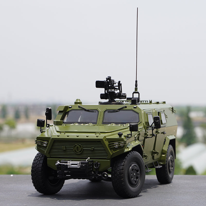 Original factory 1:18 Dongfeng warrior 3 Generation CSK181 diecast armored car alloy model for collection, gift