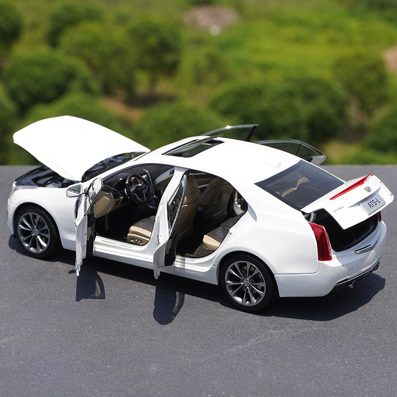 Original factory SGM 1:18 Cadilla c ATS ATS-L diecast alloy car model for gift, collection
