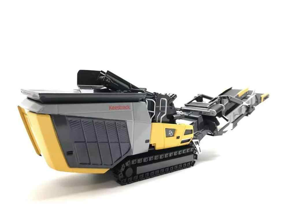 Original authentic 1:50 Keestrack R3 Model Crusher Crushing Plant diecast model for gift, collection