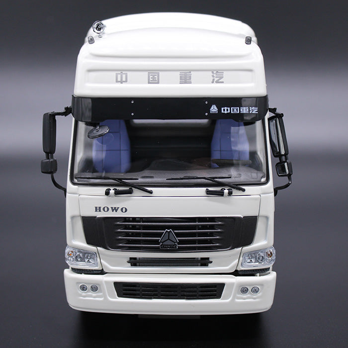 Diecast Sinotruk Howo 336 Tractor Unit Model 1:24 Scale White