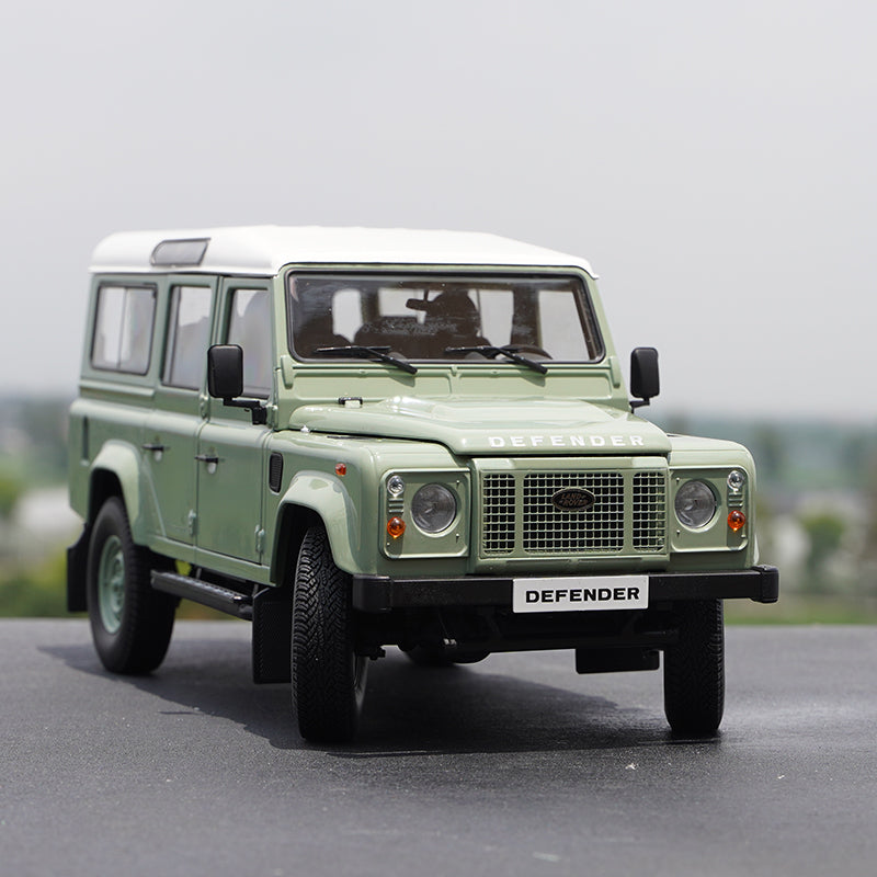Land Rover 1:18Diecast Replica For Collectors | Megamodel