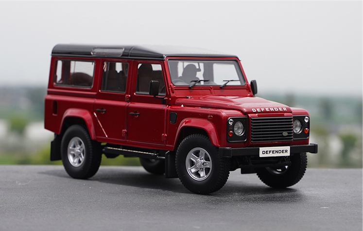 Land Rover 1:18Diecast Replica For Collectors | Megamodel