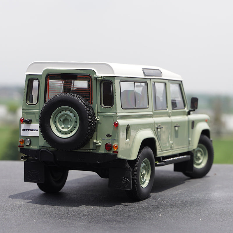 Land Rover 1:18Diecast Replica For Collectors | Megamodel