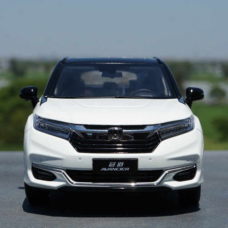 Honda Van 1:18Diecast Replica For Collectors | Megamodel