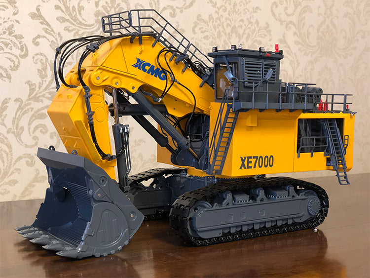 Original factory high quality 1/50 DIECAST MODEL XCMG XE7000 MINING EXCAVATOR, BIG METAL EXCAVATOR