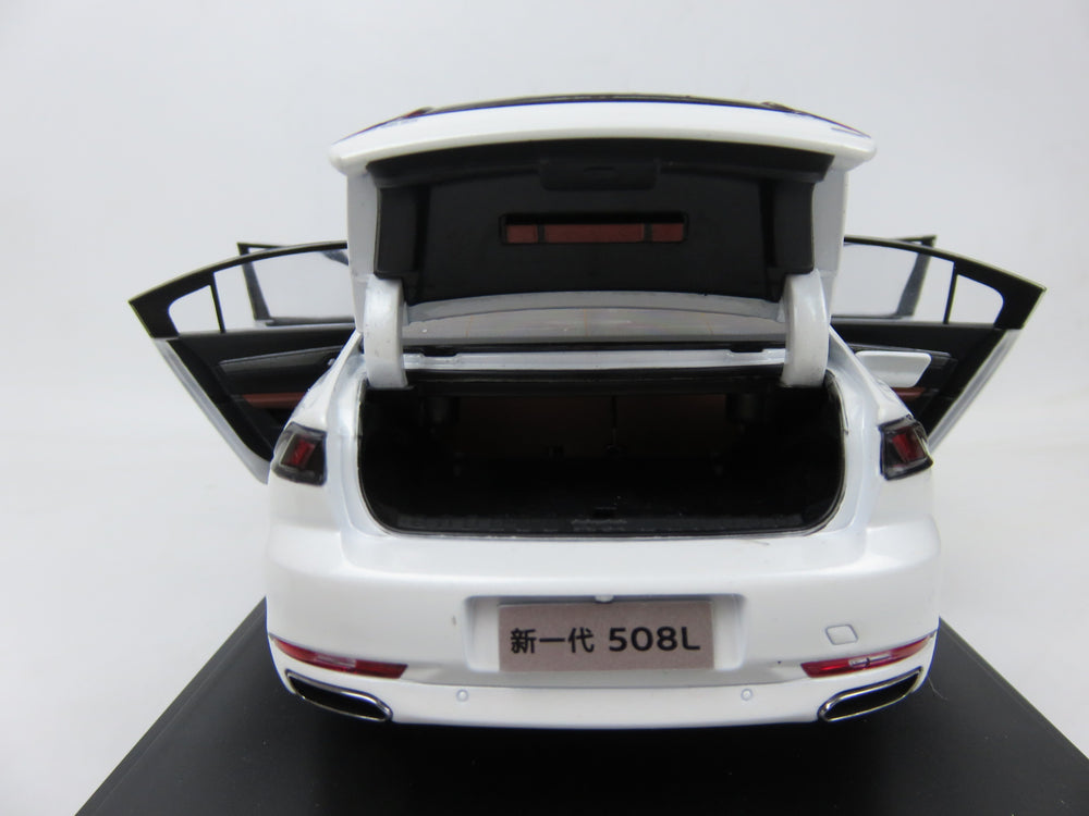 Original factory authentic 1:18 PEUGEOT new generation 508L Diecast car models for gift, toys