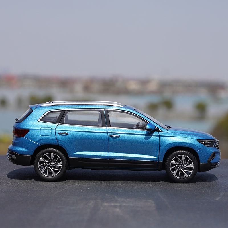 Original factory 1:18 FAW-Volkswagen Jetta VS7 alloy car model for gift, collection, ornaments
