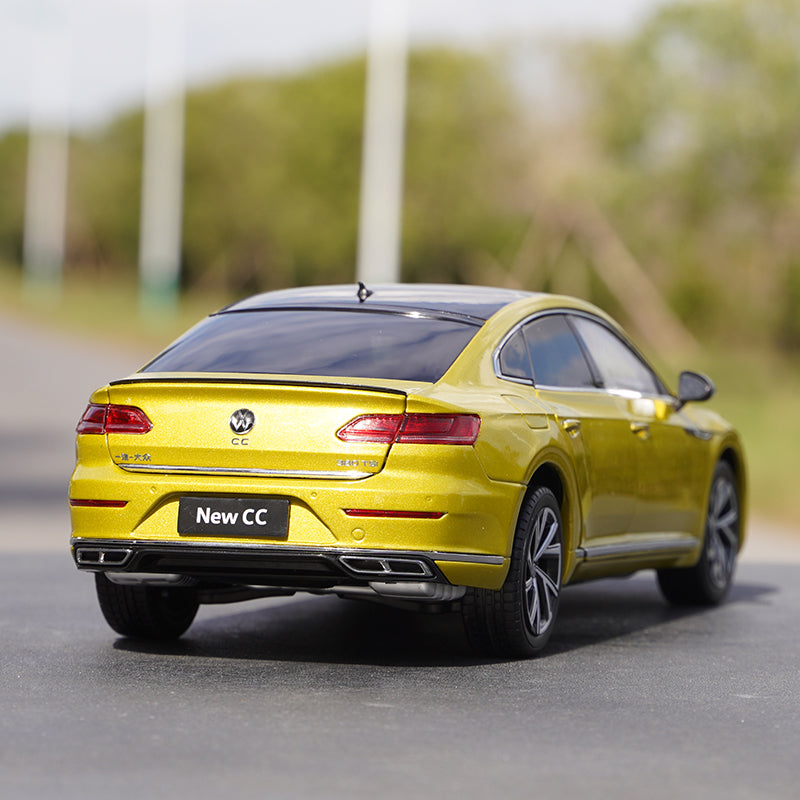 Original factory 1:18 VW new CC 2021 edition diecast alloy car model for gift, toys