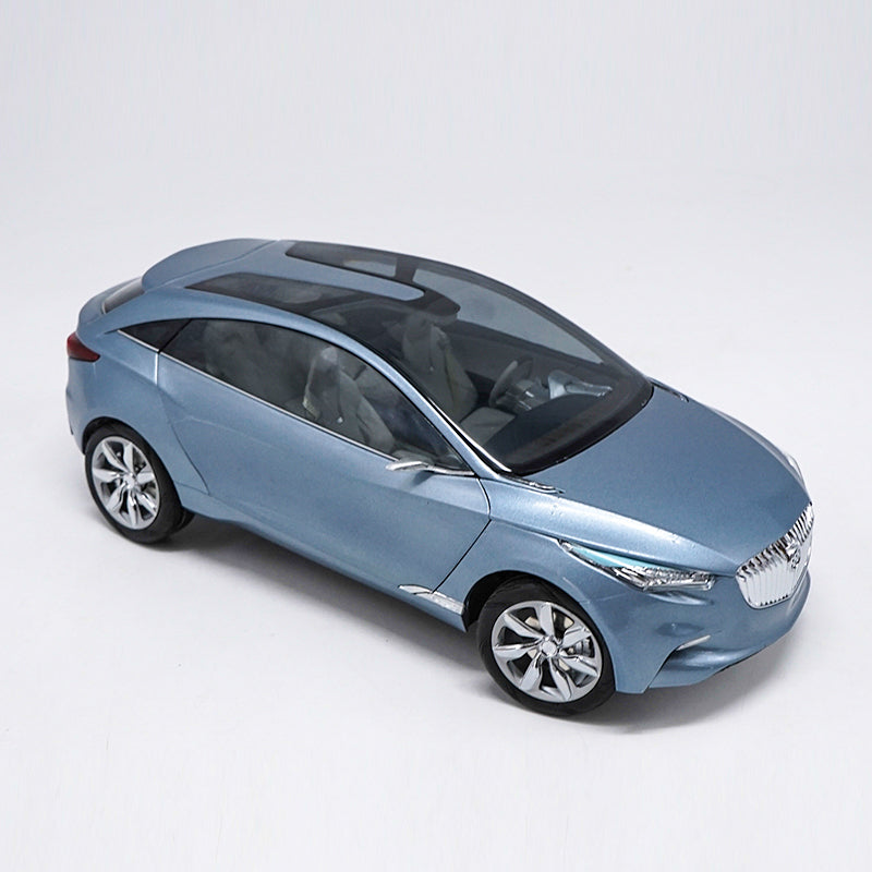 Original 1 18 GMC Buick Vision Concept SUV Diecast Car model with openable door
