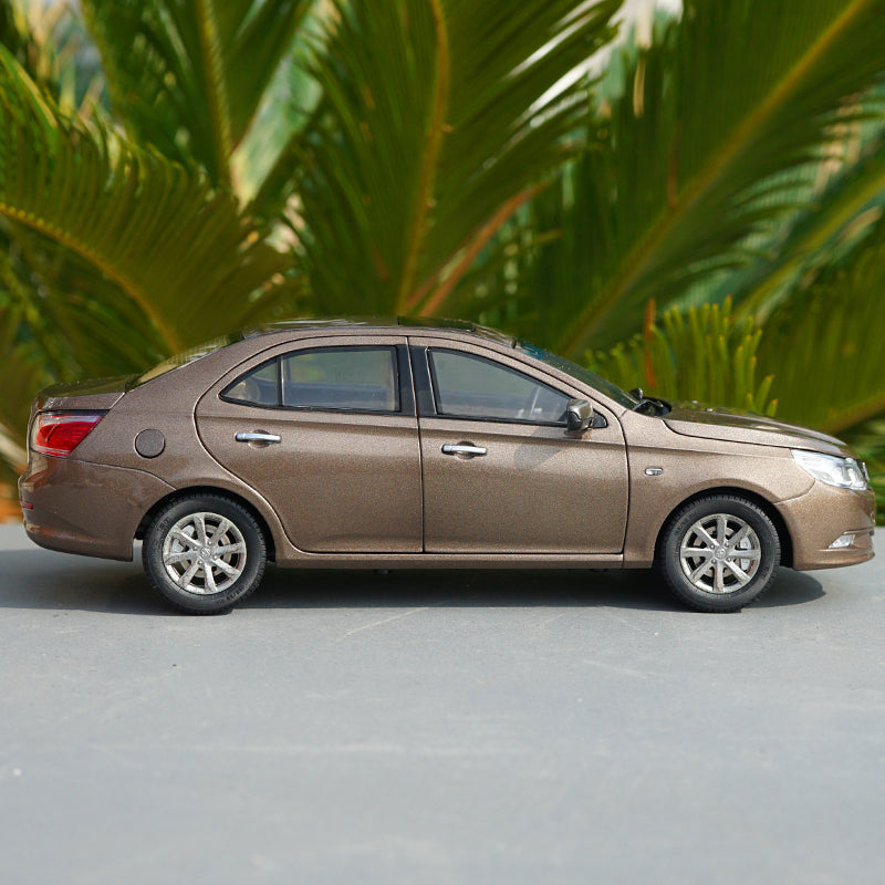 Origial factory 2011 Baojun 630 1:18 Scale Diecast Model with small gift