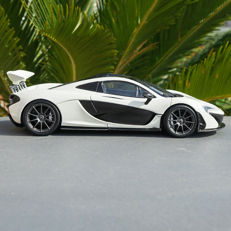 Original 1:18 Scale Diecast Model McLaren P1 Replica Car Models Roadster with small gift