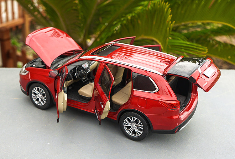 GAC Mitsubishi Outlander SUV die cast car model in scale 1:18 2016 version red/white