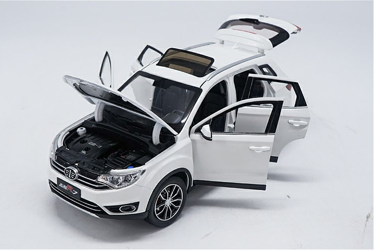Original factory authentic 1:18 FAW senya R7 SUV diecast car model with small gift