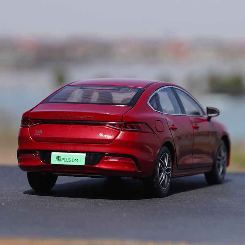 Original factory 1:18 BYD Qin Pro DM-i BYD 2022 diecast alloy car model for collection
