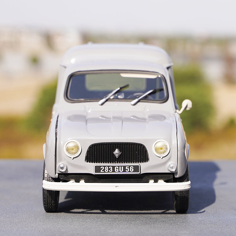 Renault 1:18Diecast Replica For Collectors | Megamodel