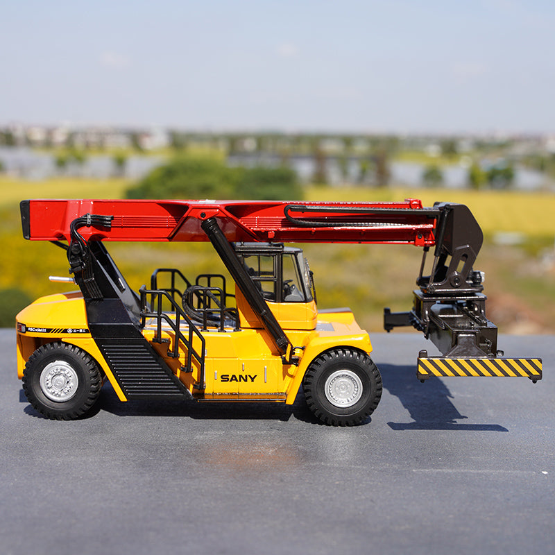 Original factory 1:50 SANY Container front lifting Reach stacker crane model diecast forklift stacking crane mechanical models for gift