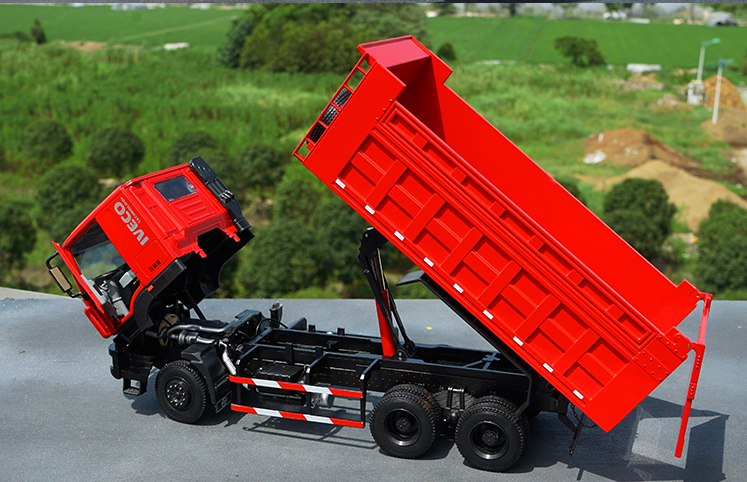 Rare, Original Die cast 1 24 Saic-Iveco Hongyan King Kong Dump Truck Tipper Alloy Model