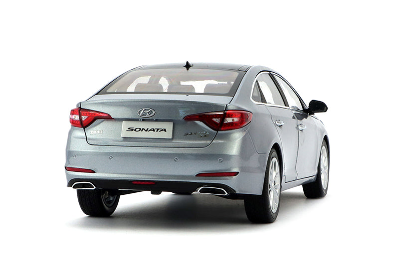 Original factory authentic Hyundai 1:18 alloy toy vehicle metal Sonata 9 diecast car model with small gift