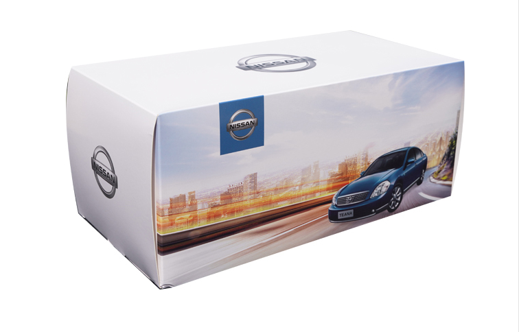 Original factory 1:18 Dongfeng Nissan 1st First Gerneration TEANA Diecast alloy car model for gift, collection
