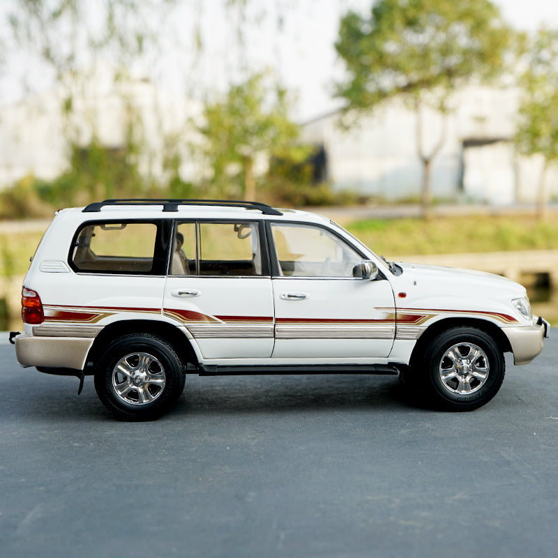 Original factory 1:18 FAW Toyota Cruiser LAND Cruiser LC100 alloy simulation car model for gift