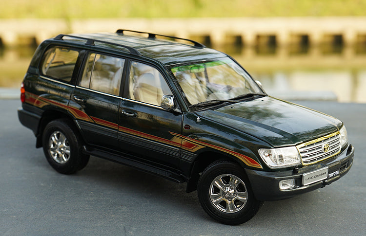 Original factory 1:18 FAW Toyota Cruiser LAND Cruiser LC100 alloy simulation car model for gift