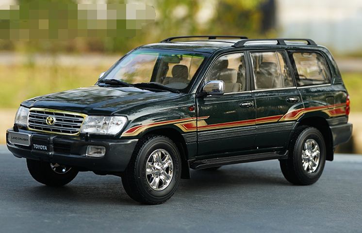 Original factory 1:18 FAW Toyota Cruiser LAND Cruiser LC100 alloy simulation car model for gift