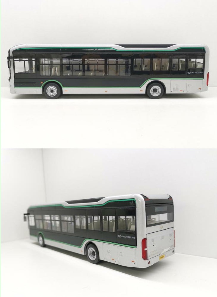 Original factory 1:43 Shanghai Wanxiang Black Kingbox new energy pure electric diecast bus model for gift, collection