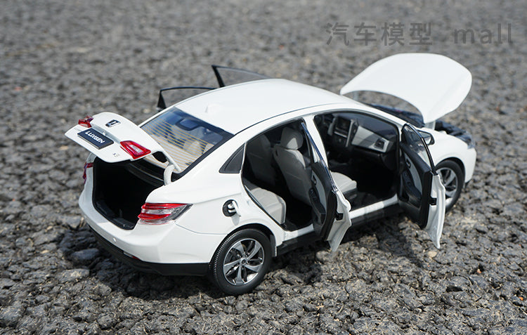 1:18 Original factory 2016 Luxgen S3 Diecast Car Model with small gift