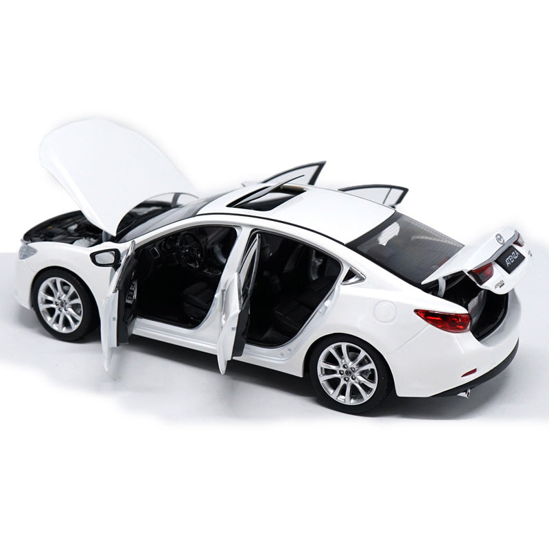 1:18 Scale Mazda 6 Atenza CX-4 red Diecast Model Car